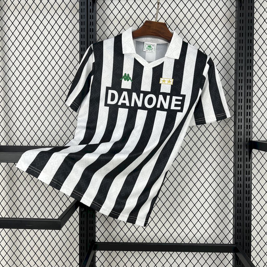 Camisola Retro Principal Juventus 1992/94