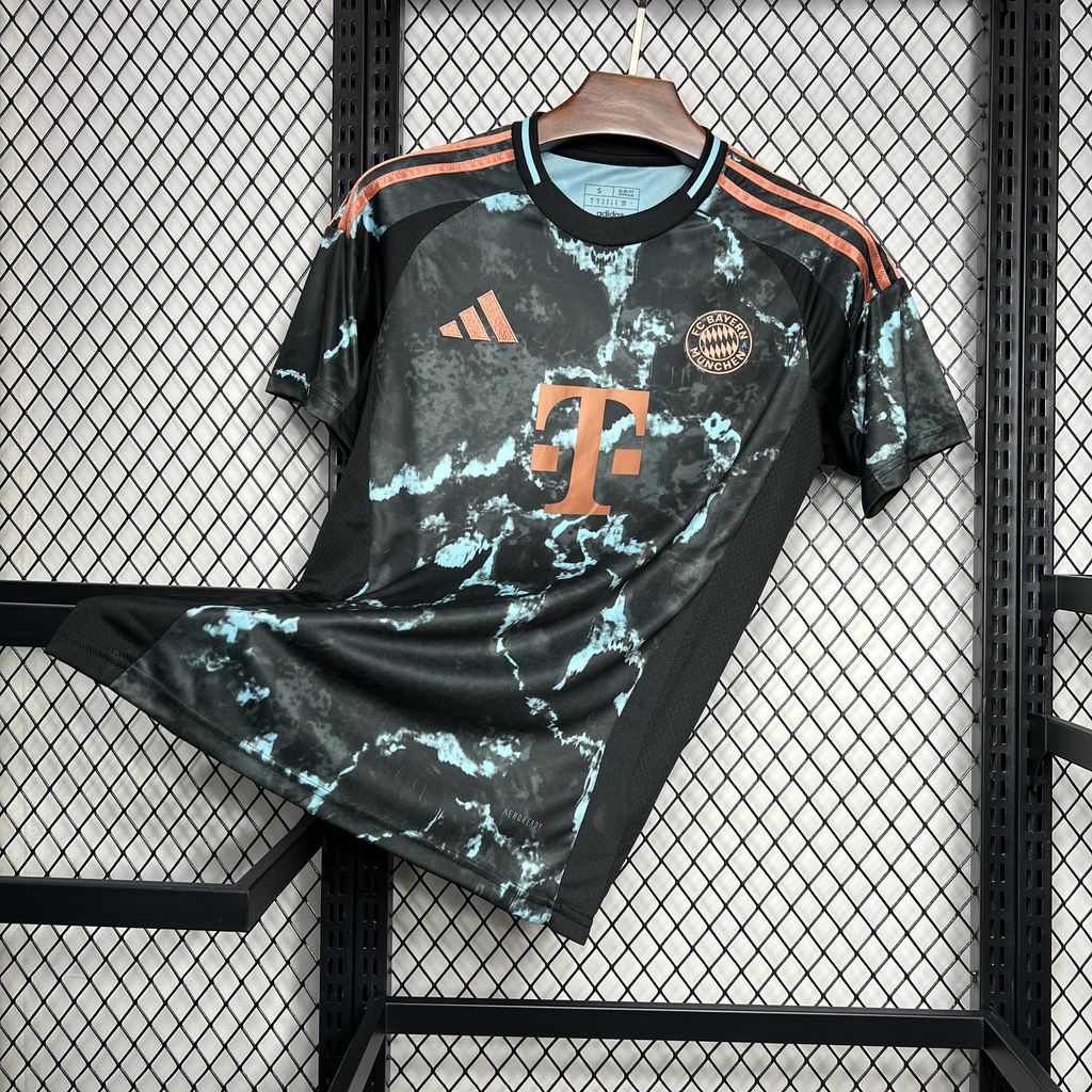 Camisola Alternativa Bayern Munique 2024/25