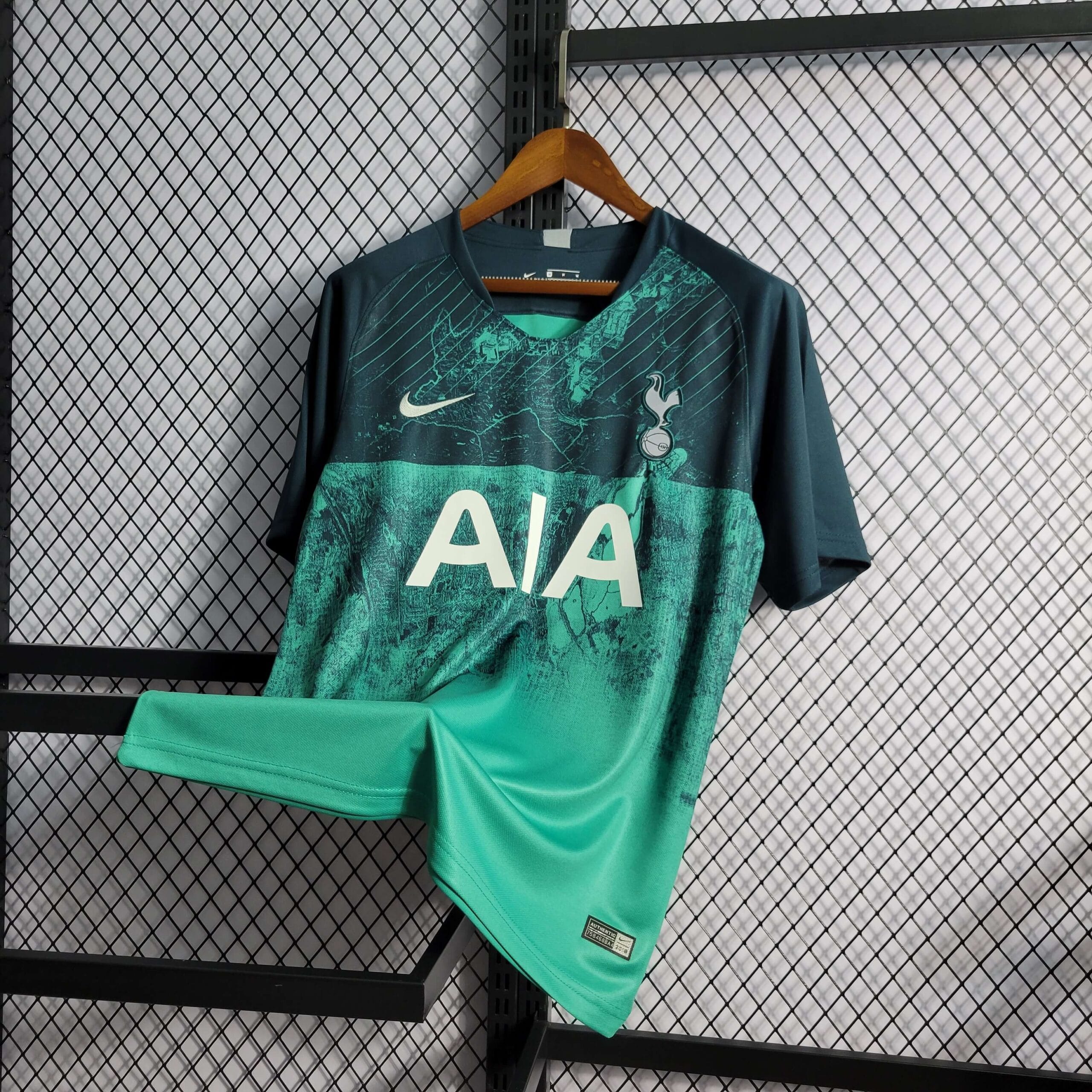 Camisola Retro Terceiro Equipamento Tottenham Hotspur 2018/19
