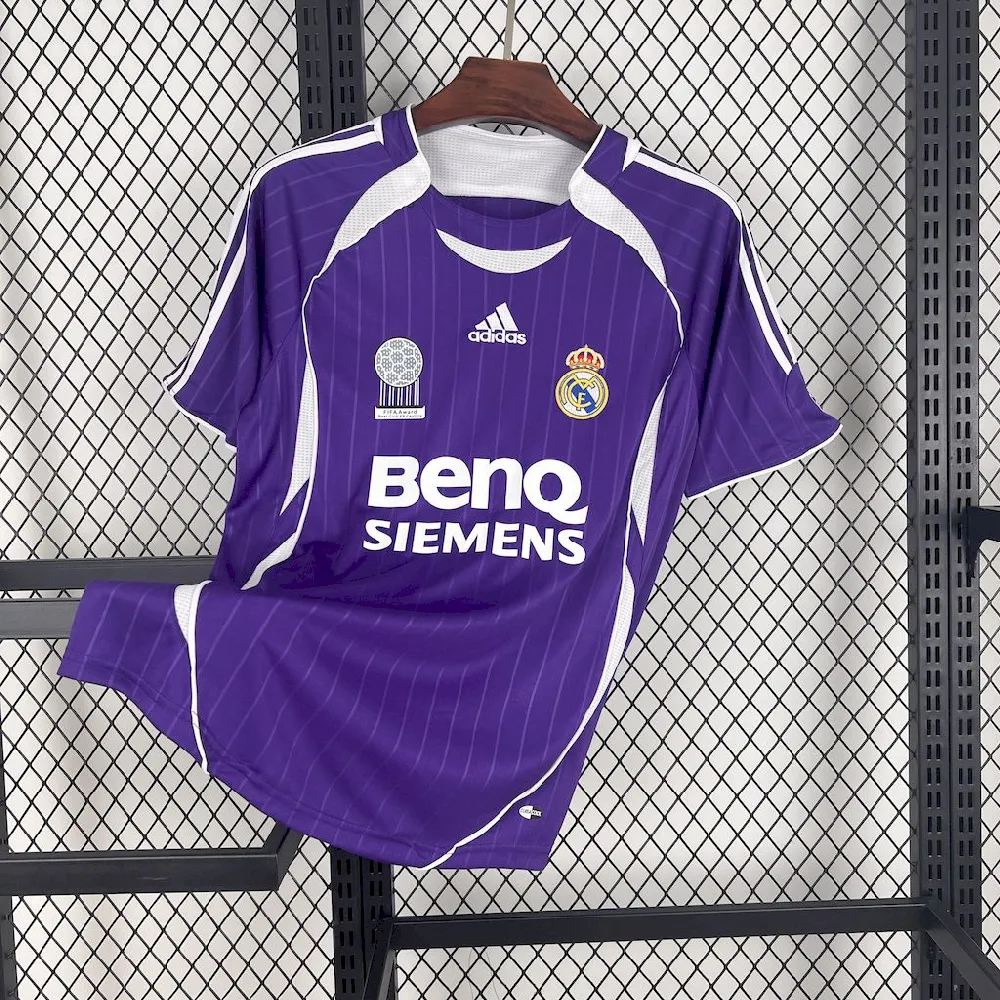 Camisola Retro Terceiro Equipamento Real Madrid 2006/07